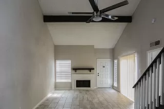 Photo #2: 62793511 Listing 