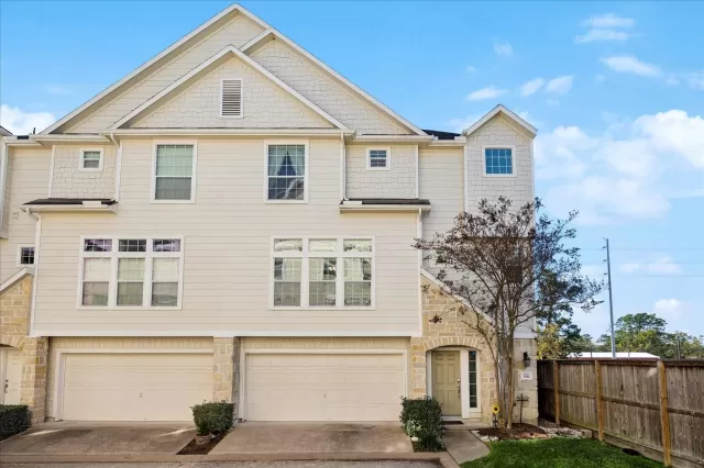 MLS: 63181470 Condo For Sale