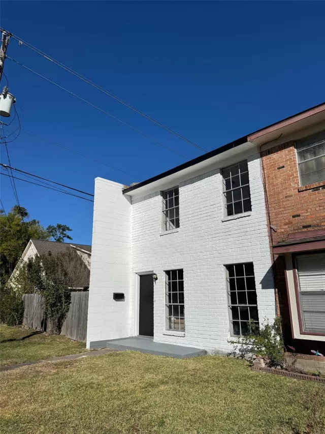 MLS: 63222849 Condo For Sale