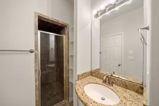 Photo #6: 63664067 Listing 