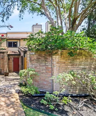 Photo #1: 63841703 Listing