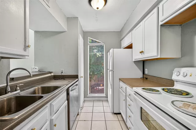 MLS: 64088956 Condo For Sale