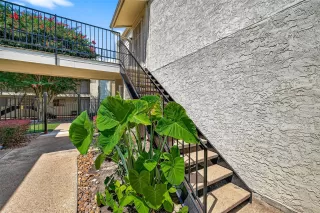 Photo #3: 64088956 Listing