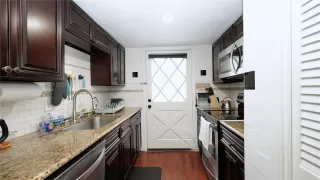 Photo #1: 64118473 Listing