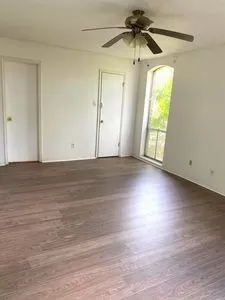 Photo #5: 64175758 Listing 