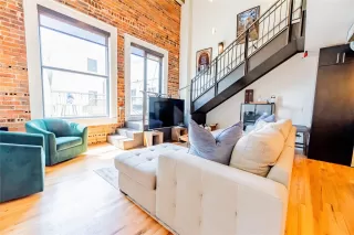 Photo #3: 64318227 Listing 