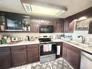 Photo #4: 64471839 Listing 