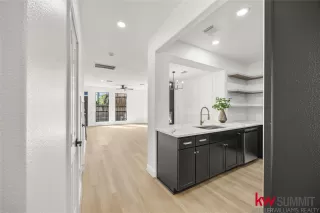 Photo #5: 64561201 Listing 