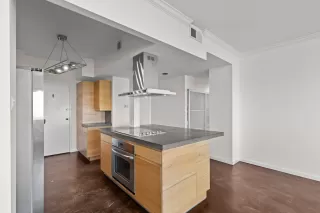 Photo #5: 64720371 Listing 