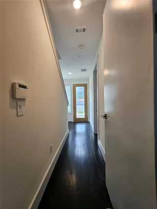 Photo #6: 65134209 Listing 