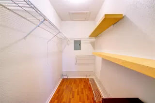 Photo #6: 65304806 Listing