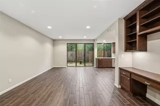 Photo #6: 65350087 Listing