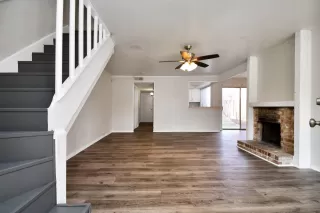 Photo #4: 65553247 Listing