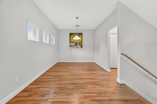 Photo #5: 65602407 Listing 