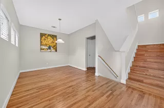 Photo #6: 65602407 Listing 