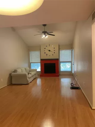 Photo #3: 65806446 Listing 