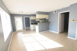 Photo #3: 65837445 Listing 