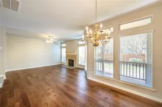 Photo #3: 66008910 Listing 