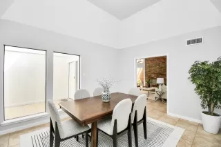 Photo #4: 66308509 Listing 