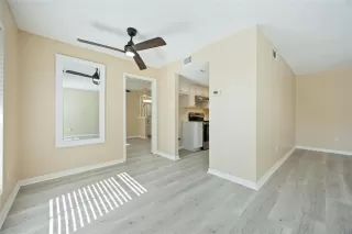 Photo #3: 6651722 Listing 