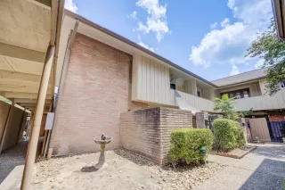 Photo #5: 66576296 Listing 