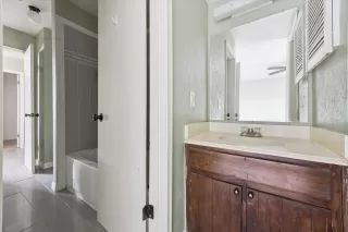 Photo #5: 6678557 Listing 