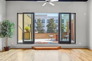 Photo #2: 6764058 Listing