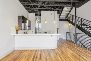 Photo #3: 6764058 Listing