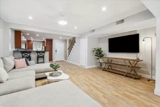 Photo #6: 67643778 Listing