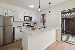 Photo #6: 67752044 Listing 