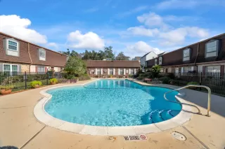 Photo #4: 67932761 Listing 