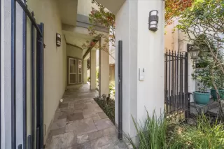 Photo #3: 68000658 Listing 