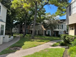 Photo #2: 68256175 Listing 