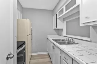 Photo #2: 68682436 Listing 