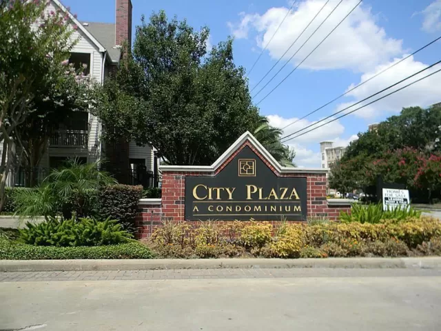 MLS: 6875929 Condo For Sale