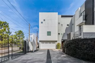 Photo #2: 68991358 Listing 