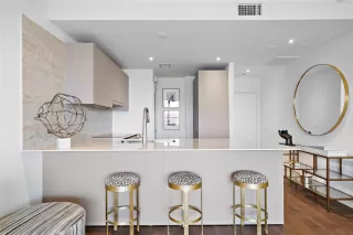 Photo #2: 69128789 Listing 