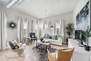 Photo #3: 69172703 Listing 