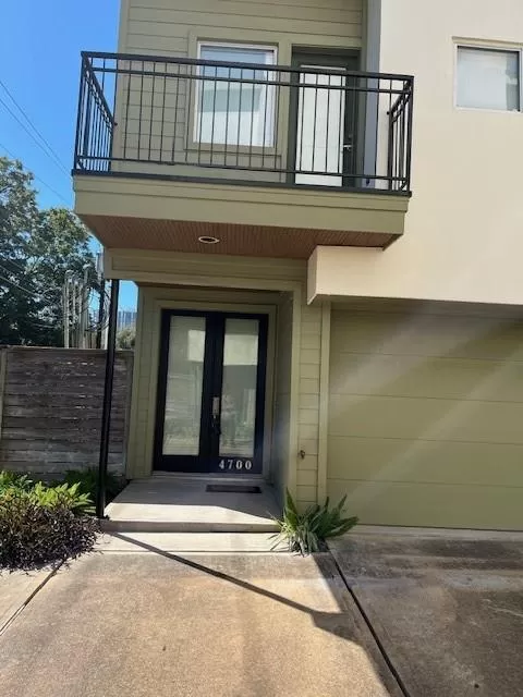 MLS: 6920622 Condo For Sale