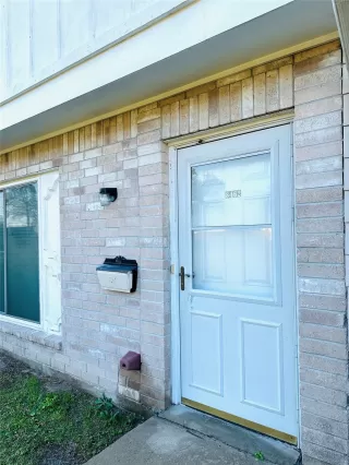 Photo #1: 6933687 Listing 