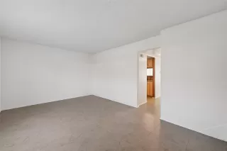 Photo #5: 6933687 Listing 