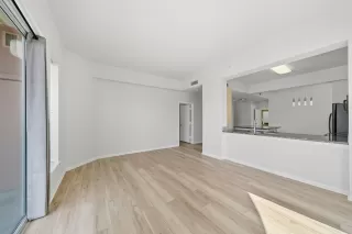 Photo #5: 69499597 Listing