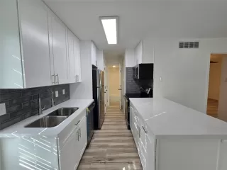 Photo #4: 69611330 Listing 