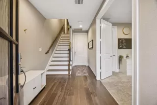 Photo #2: 69898889 Listing 