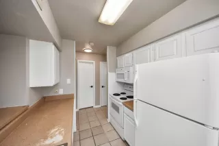 Photo #4: 69932678 Listing 