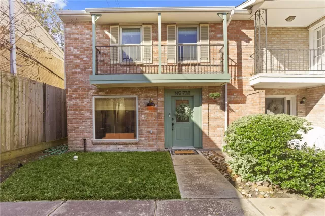 MLS: 70243579 Condo For Sale