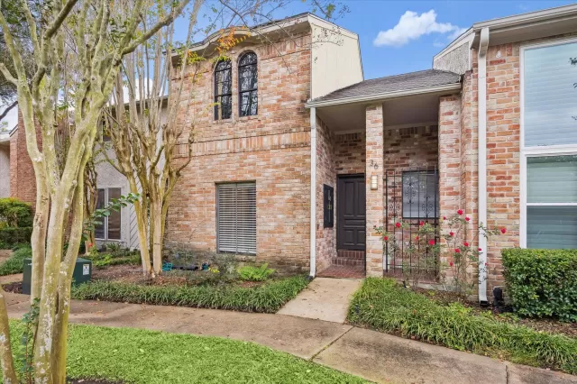 MLS: 70247692 Condo For Sale