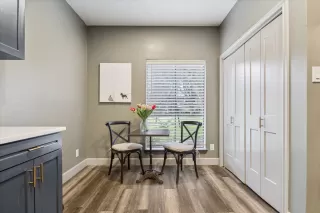 Photo #6: 70247692 Listing 