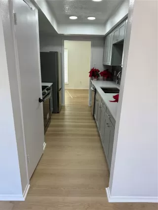 Photo #4: 7042514 Listing