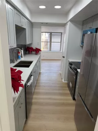 Photo #5: 7042514 Listing